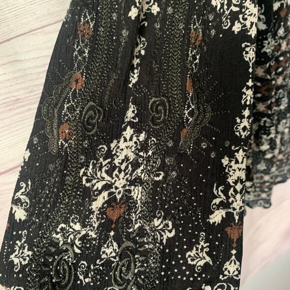 Gimmicks Boho Black White Floral Tunic Blouse High Low Keyhole Embroidery Size S - Picture 12 of 16